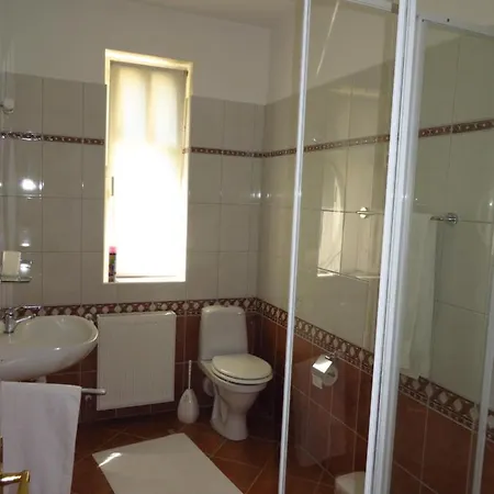 Tulipan Haz Apartment