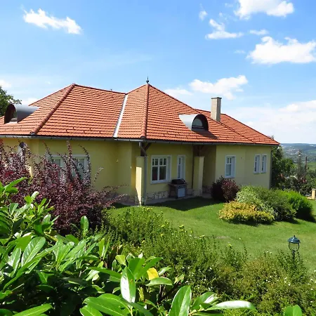Apartment Tulipan Haz Esztergom